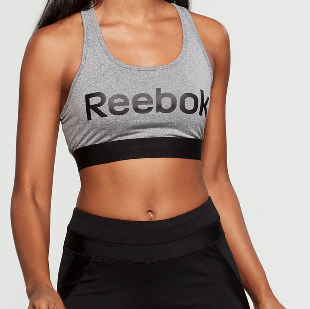 2x40 Reebok sports bra